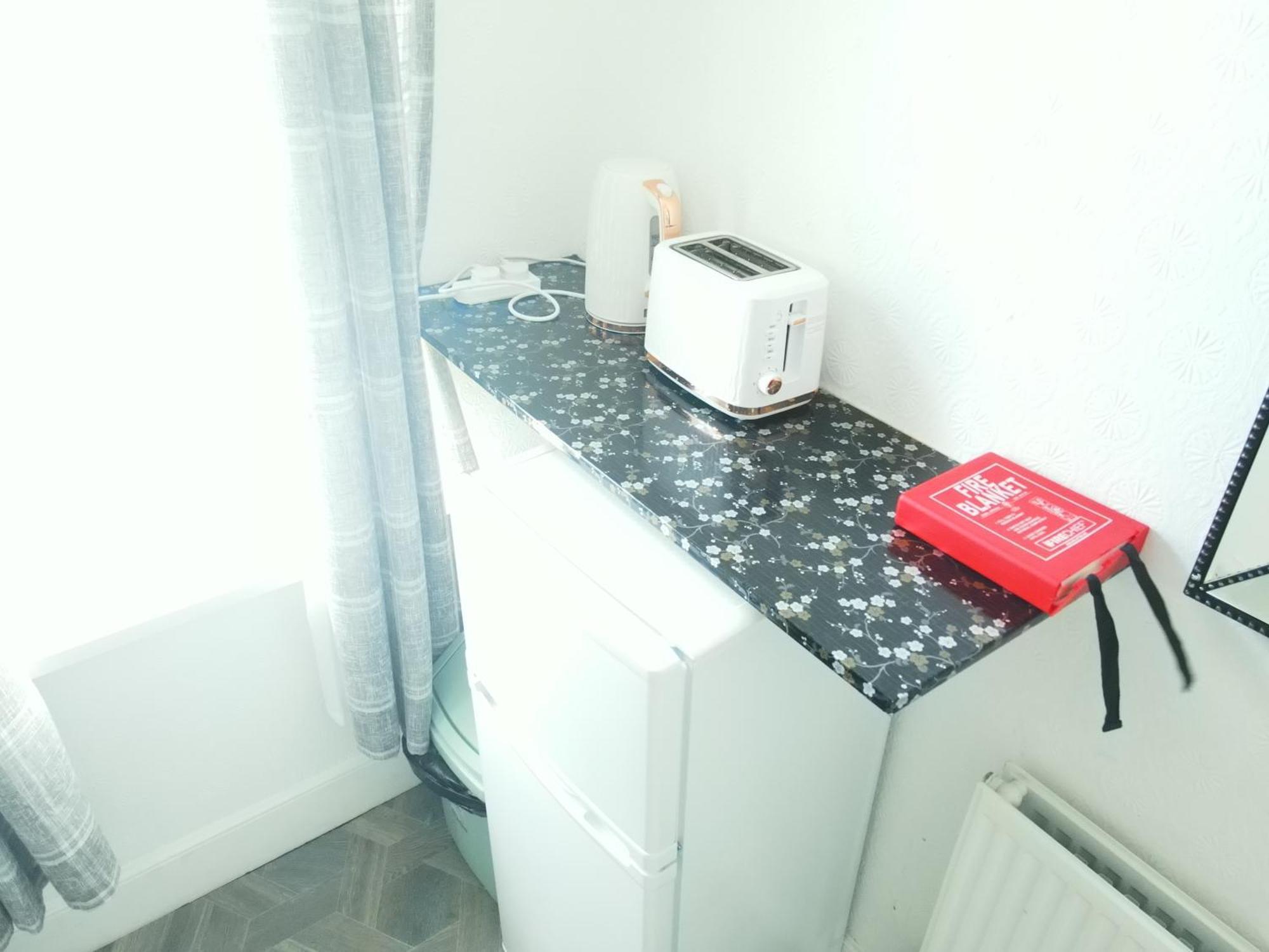 Service Accommodation 2 Bed Room Apartment In Newport South Wales Near Celtic Manor Icc Wales Εξωτερικό φωτογραφία
