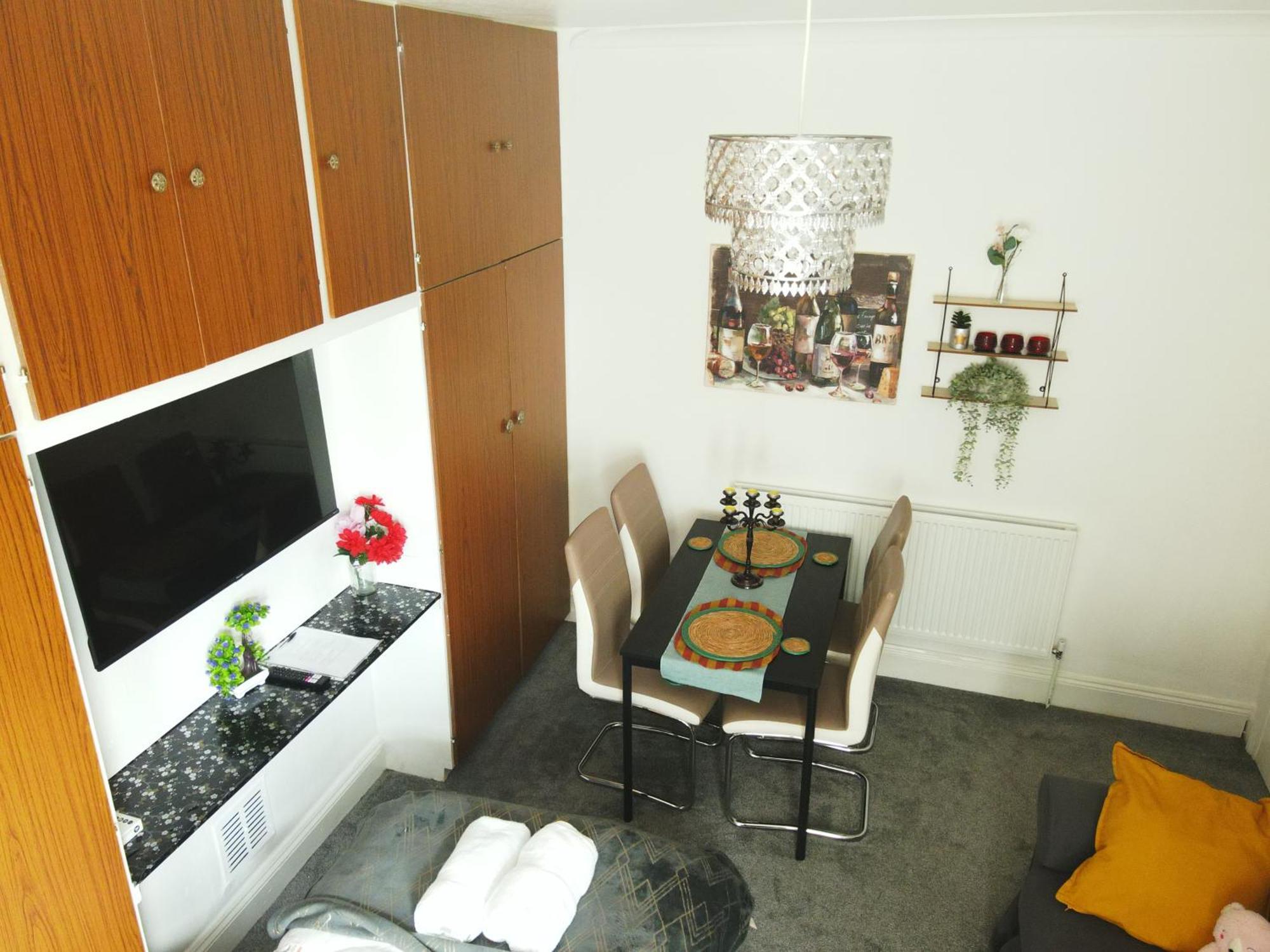 Service Accommodation 2 Bed Room Apartment In Newport South Wales Near Celtic Manor Icc Wales Εξωτερικό φωτογραφία
