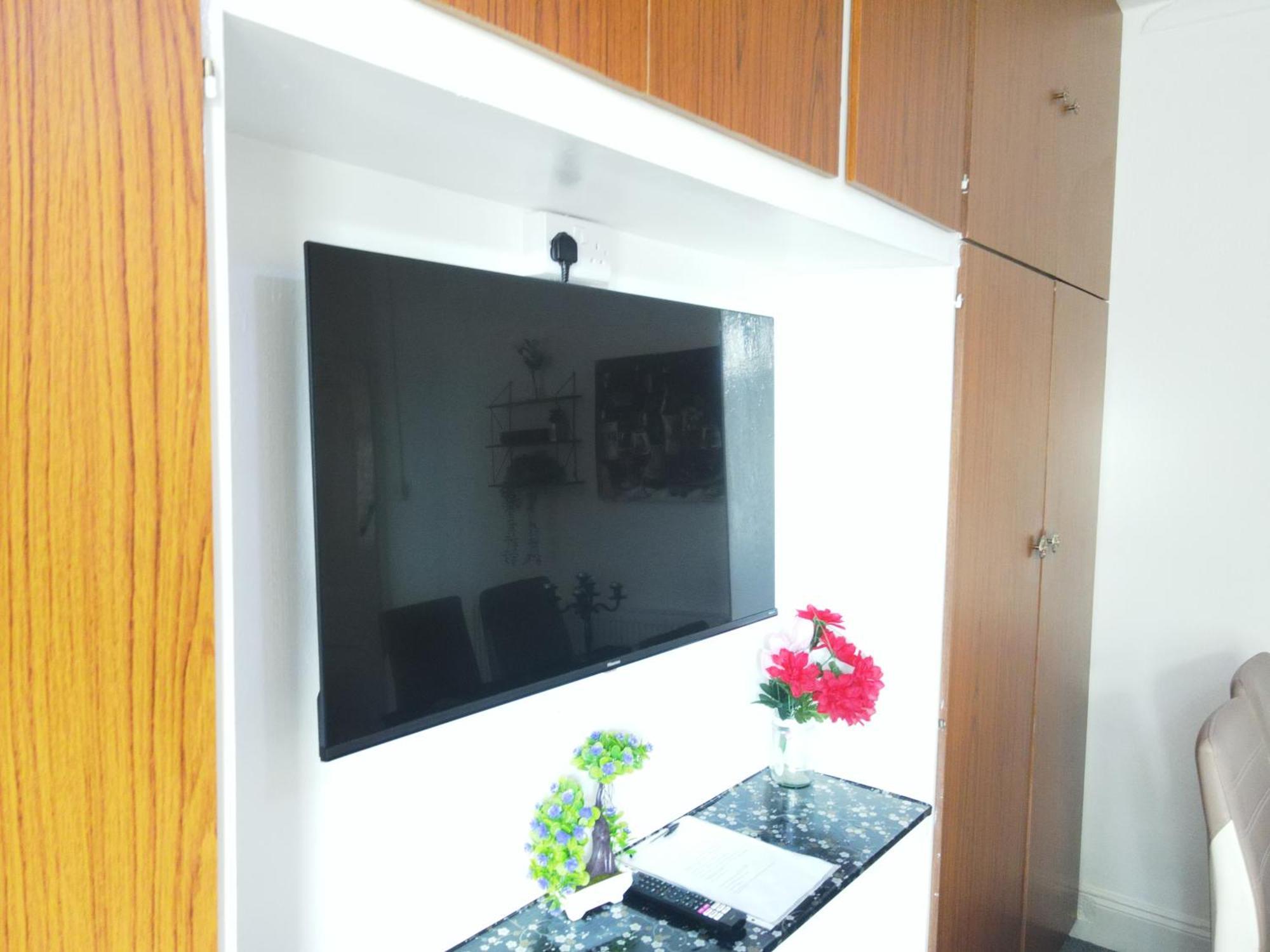 Service Accommodation 2 Bed Room Apartment In Newport South Wales Near Celtic Manor Icc Wales Εξωτερικό φωτογραφία