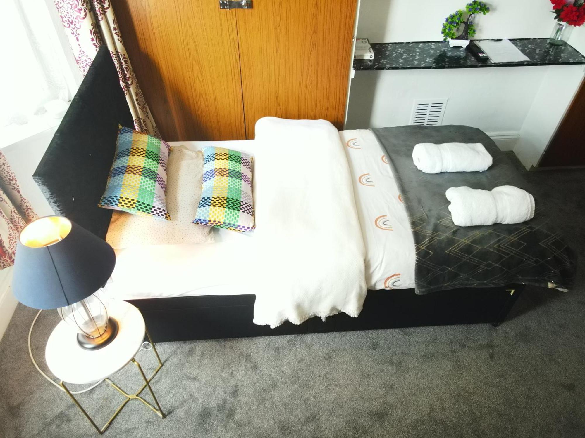 Service Accommodation 2 Bed Room Apartment In Newport South Wales Near Celtic Manor Icc Wales Εξωτερικό φωτογραφία