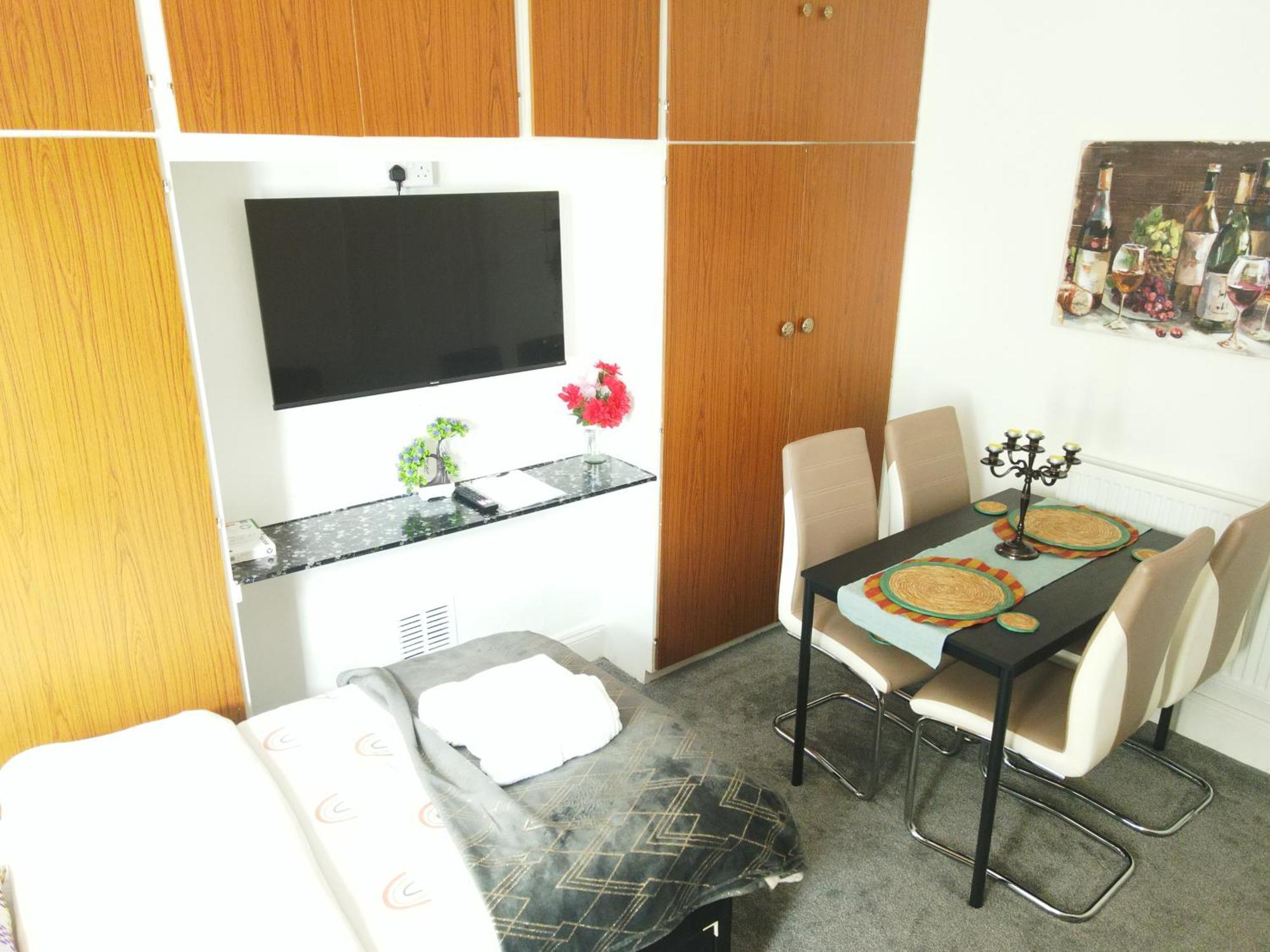 Service Accommodation 2 Bed Room Apartment In Newport South Wales Near Celtic Manor Icc Wales Εξωτερικό φωτογραφία