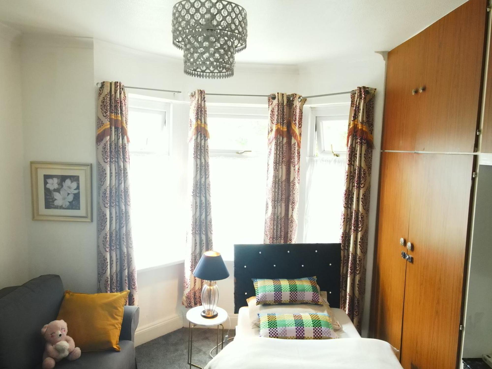 Service Accommodation 2 Bed Room Apartment In Newport South Wales Near Celtic Manor Icc Wales Εξωτερικό φωτογραφία